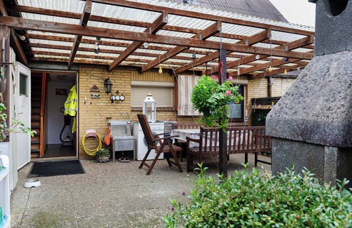 Weddingstedt Apartment | Apartment 'Hecke' with Shared Garden and Wi-Fi