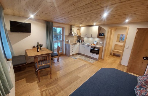 Wertach Apartment | Apartment 'Heimatgefühl' with Shared Terrace, Shared Garden and Wi-Fi
