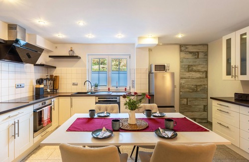 Lindlar Apartment | Apartment 'Helle' with Mountain View, Private Terrace and Wi-Fi