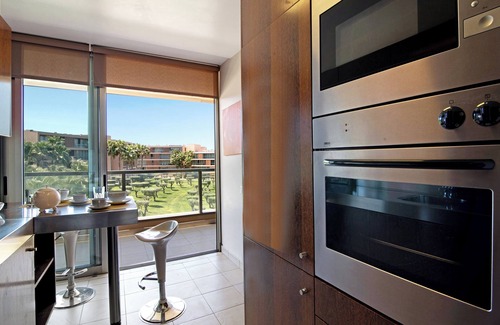 Salgados Apartment | 'Apartment Herdade dos Salgados' close to the Beach with Shared Pool & Wi-Fi