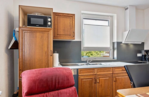 Engen Apartment | Apartment 'Hewenpanorama 2' with Mountain View, Shared Terrace and Wi-Fi