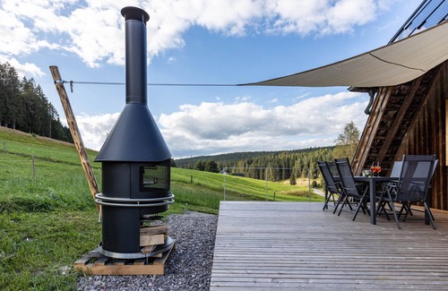 Sankt Georgen im Schwarzwald Apartment | Apartment 'Hiesle' with Private Terrace, Balcony and Wi-Fi