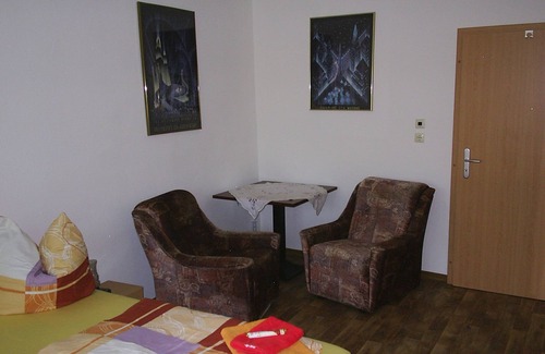 Falkenberg Apartment | Apartment Hildegard modern furnished and close to the recreation area Kiebitz See