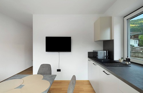 Villabassa Apartment | Apartment "Hofer Maria" with Mountain View, Wi-Fi, Terrace and Garden