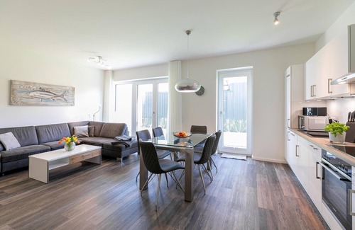 Kellenhusen Apartment | Apartment Hoffmeier 2 with terrace in the sun garden in Kellenhusen