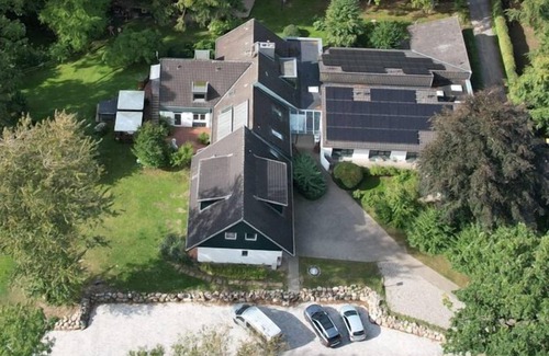 Esgrus Apartment | Apartment house Brunsholm Apartment 3 with attic with garden access