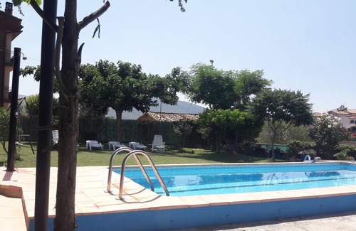 Graus Cottage | Apartment House Felix. 6 persons. Swimming pool, solarium, barbecues, table football, pingpon
