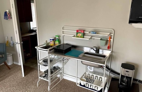 Wayne Apartment | Apartment * Ideal for Downtown or Airport * Roomy