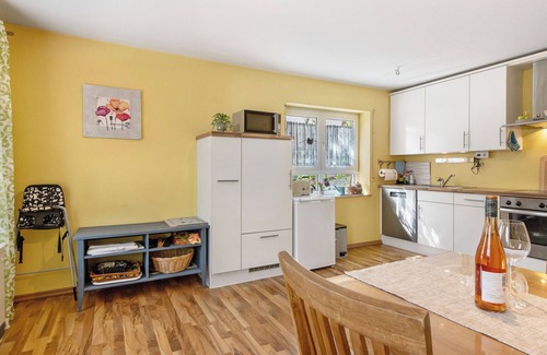 Auggen Apartment | Apartment 'Im Liestengarten' with Mountain View, Private Terrace and Wi-Fi
