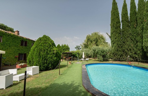 Castiglione del Lago Apartment | Apartment immersed in the silence of Umbria