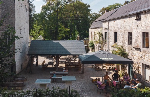 Aywaille Apartment | Apartment in a 16th-century castle with terrace