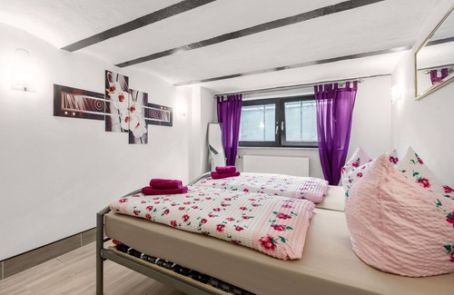 Grevesmuehlen Apartment | Apartment in a charming neighbourhood