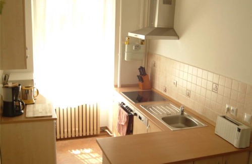 Csarnok negyed Apartment | Apartment in a classic apartment building in the Jozsefstadt in Budapest Hungary