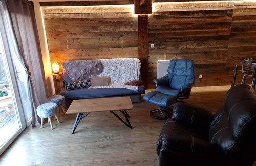 Soultzeren Apartment | Apartment in a condominium on the edge of a forest.