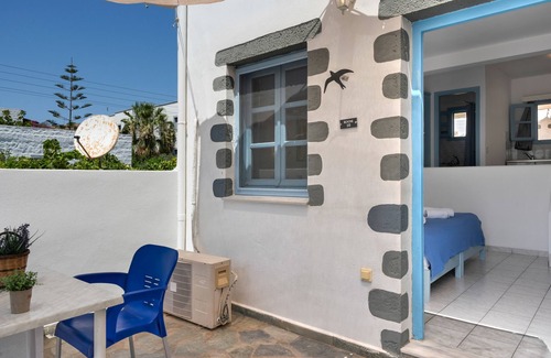 Grikos House | Apartment In A Hotel 'Pico Bello Patmos 10' with Mountain View, Wi-Fi and Air Conditioning