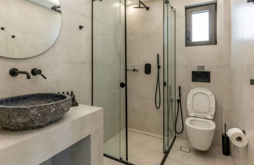 Agios Georgios House | Apartment In A Hotel 'Villa Basilca Tefsia' with Private Garden, Wi-Fi and Air Conditioning