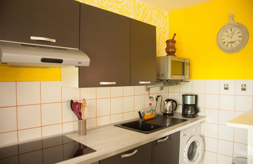 Vidauban Villa | Apartment in a villa - under the pine trees - very quiet - 6 people