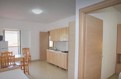 Peschici Apartment | Apartment in Apulia with one room and terrace for 5 people
