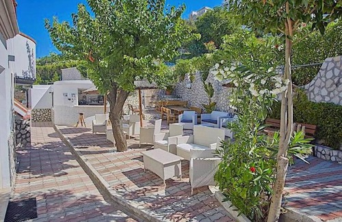 Peschici Apartment | Apartment in Apulia with one room and terrace for 5 people