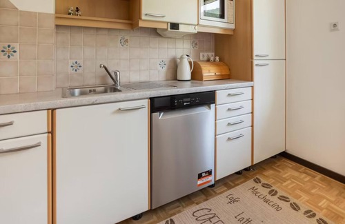 Kotschach-Mauthen Apartment | Apartment in detached house near ski resort