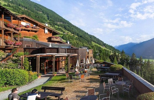 Matrei in Osttirol Apartment | Apartment in Matrei in Osttirol with a garage