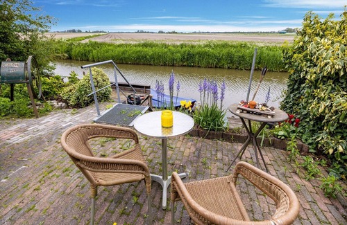 Baflo Apartment | Apartment in Baflo near Seal Center