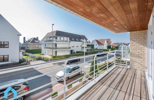 Albertstrand Apartment | Apartment in Belgium with Cozy Patio