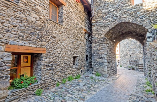 Boi Apartment | Apartment in Boí near Ski Slopes