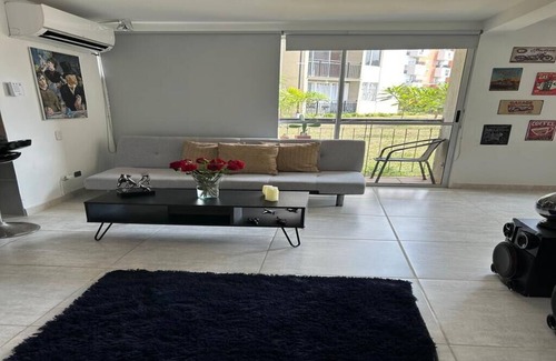 Cali Apartment | Apartment in Cali -Ideal for a group of people.