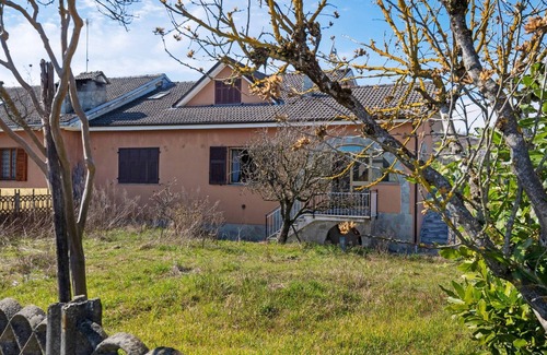Cassinelle Villa | Apartment in Cassinelle with Garden & BBQ