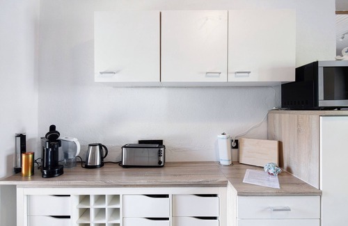 Hann. Muenden Apartment | Apartment in Münden with Shared Terrace and Wi-Fi