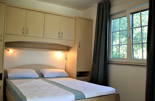 Dobropoljana Apartment | Apartment in Dobropoljana only 5 minutes to the beach, family friendly
