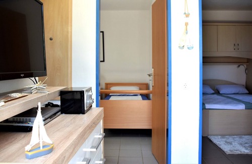 Dobropoljana Apartment | Apartment in Dobropoljana only 5 minutes to the beach, family friendly