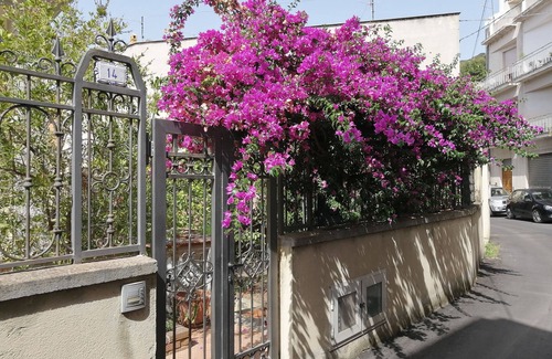 Dorgali Apartment | APARTMENT IN DORGALI, COMFORT AND RELAX GARDEN