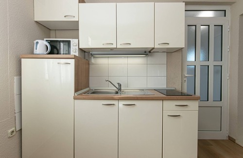 Drasnice Apartment | Apartment in Drašnice with Seaview, Terrace, Air condition, WIFI (4992-1)