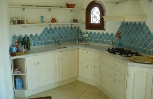 San Teodoro Villa | Apartment in fine villa with excellent sea view and well-kept garden.