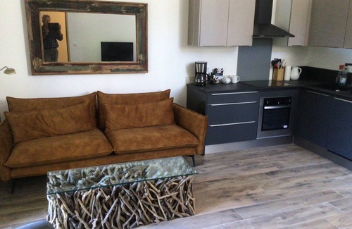 Castillon-du-Gard Apartment | APARTMENT IN A FARMHOUSE NEAR THE CASTILLON WASHHOUSE