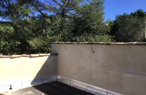 Castillon-du-Gard Apartment | APARTMENT IN A FARMHOUSE NEAR THE CASTILLON WASHHOUSE