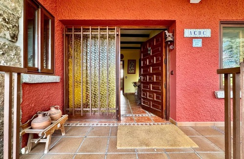Galapagar Apartment | Apartment in Galapagar with Pool and Garden