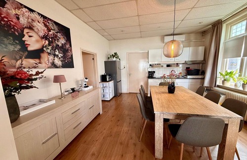 Groenlo Apartment | Apartment in Groenlo with Private Garden
