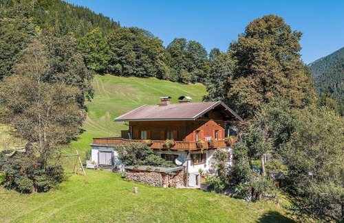 Huettau Apartment | Apartment in Hüttau near Ski Amadé Slopes