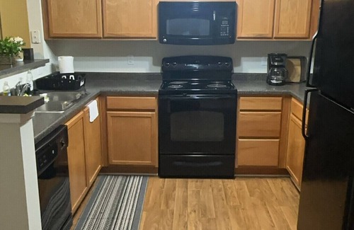 Deep River Apartment | Apartment in High point