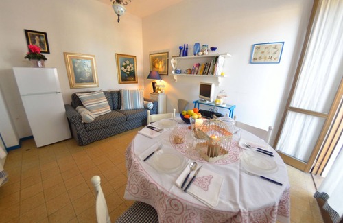 Lido di Camaiore Apartment | Apartment in Lido Di Camaiore with 1 bedrooms sleeps 3