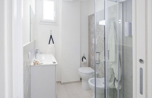 Marina di Ragusa Apartment | Apartment in Villa with Private Parking a few steps from the Sea
