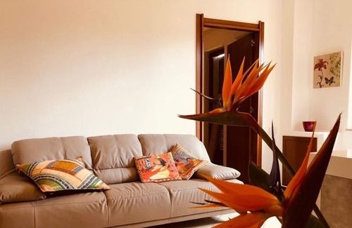 Su Forti House | Apartment in villa with garden, near the sea