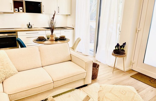 Wettersbach Apartment | Apartment in Karlsruhe with Terrace and free parking