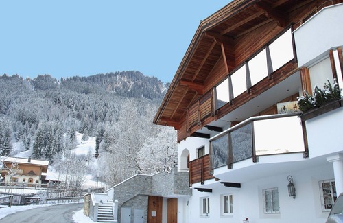 Kitzbuehel Apartment | Apartment in Kitzbuhel near Ski Slopes