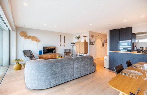 Sint-Idesbald Apartment | Apartment in Koksijde with Stunning Sea Views