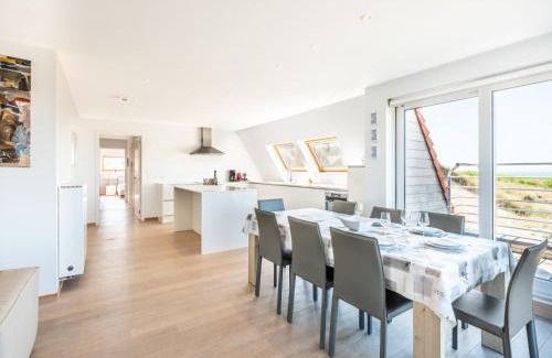 Koksijde-Bad Apartment | Apartment in Koksijde with Sea View