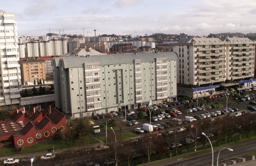 La Coruna Apartment | Apartment in La Coruña with three bedrooms and two bathrooms